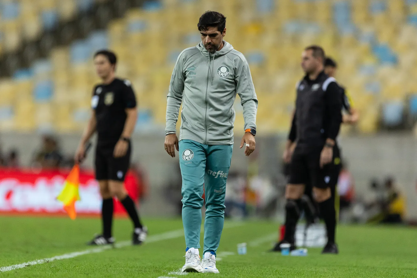 Abel Ferreira durante jogo do Palmeiras contra o Flamengo no Maracan&atilde;