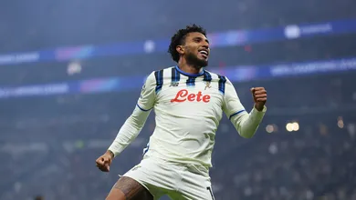 Com um p&eacute; fora da Atalanta, &Eacute;derson deve retomar namoro com gigante ingl&ecirc;s