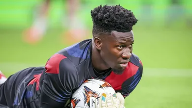 Onana continua momento ruim e desconta frustra&ccedil;&atilde;o em torcedor advers&aacute;rio