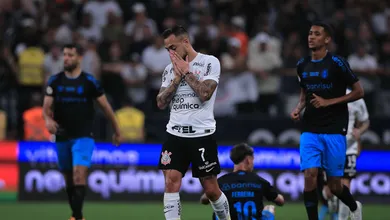 Negacionismo do Corinthians no Campeonato Brasileiro parece ter terminado depois de empate ca&oacute;tico com o Gr&ecirc;mio