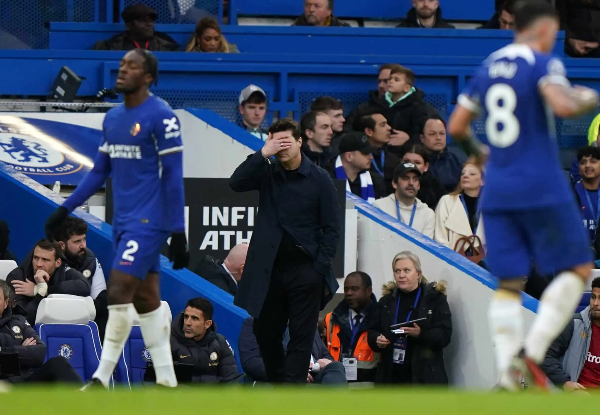 Pochettino derrete no comando do Chelsea, e at&eacute; esposa de Thiago Silva pede por mudan&ccedil;as