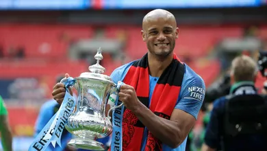 Kompany assume um desafio ao sair do Manchester City para ser jogador-treinador do Anderlecht