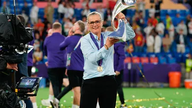 Ideia da Fifa para fomentar treinadoras &eacute; essencial, mas precisa cumprir um requisito