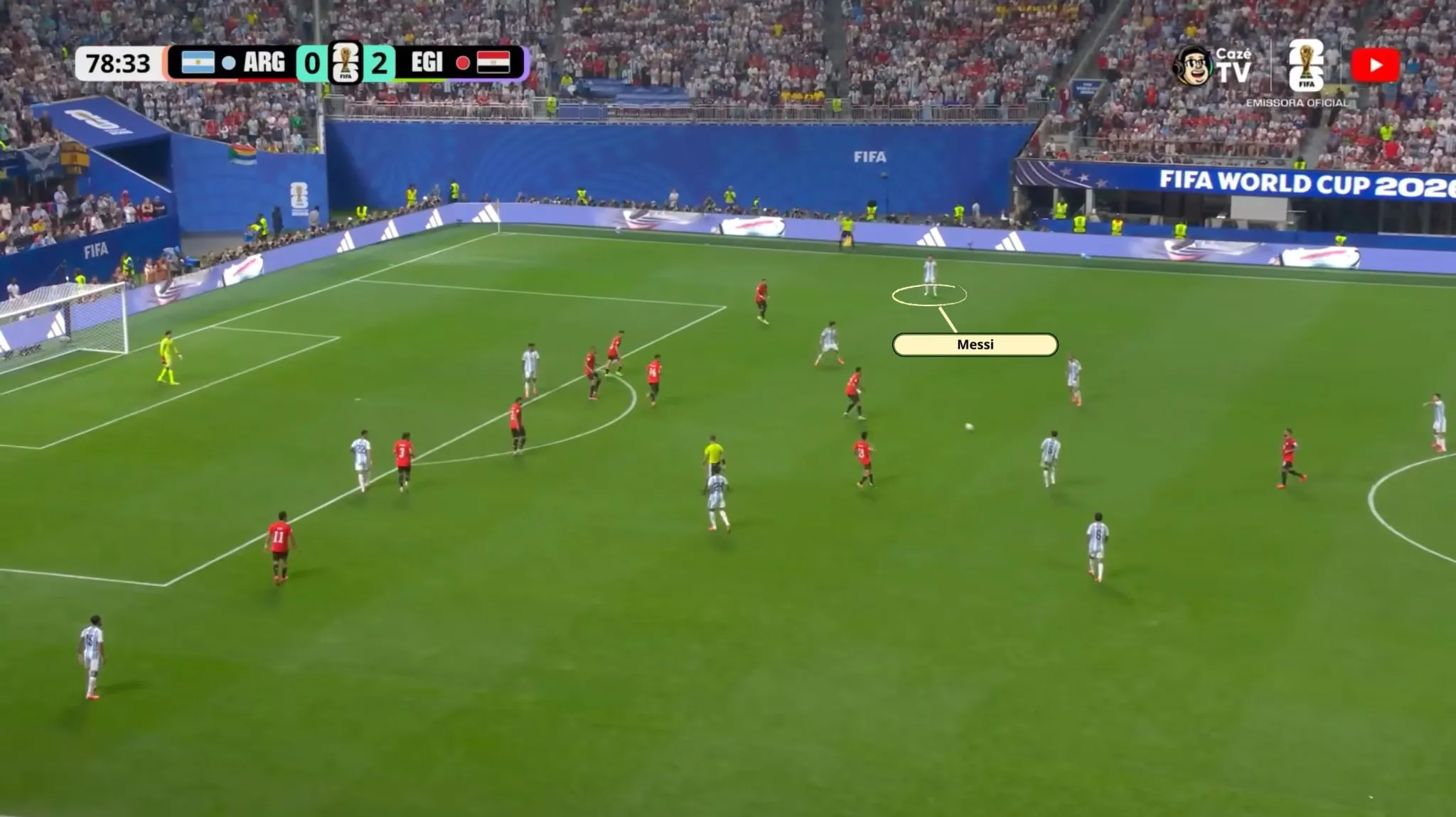 Messi como ponta direita antes do primeiro gol da Argentina sobre o Egito