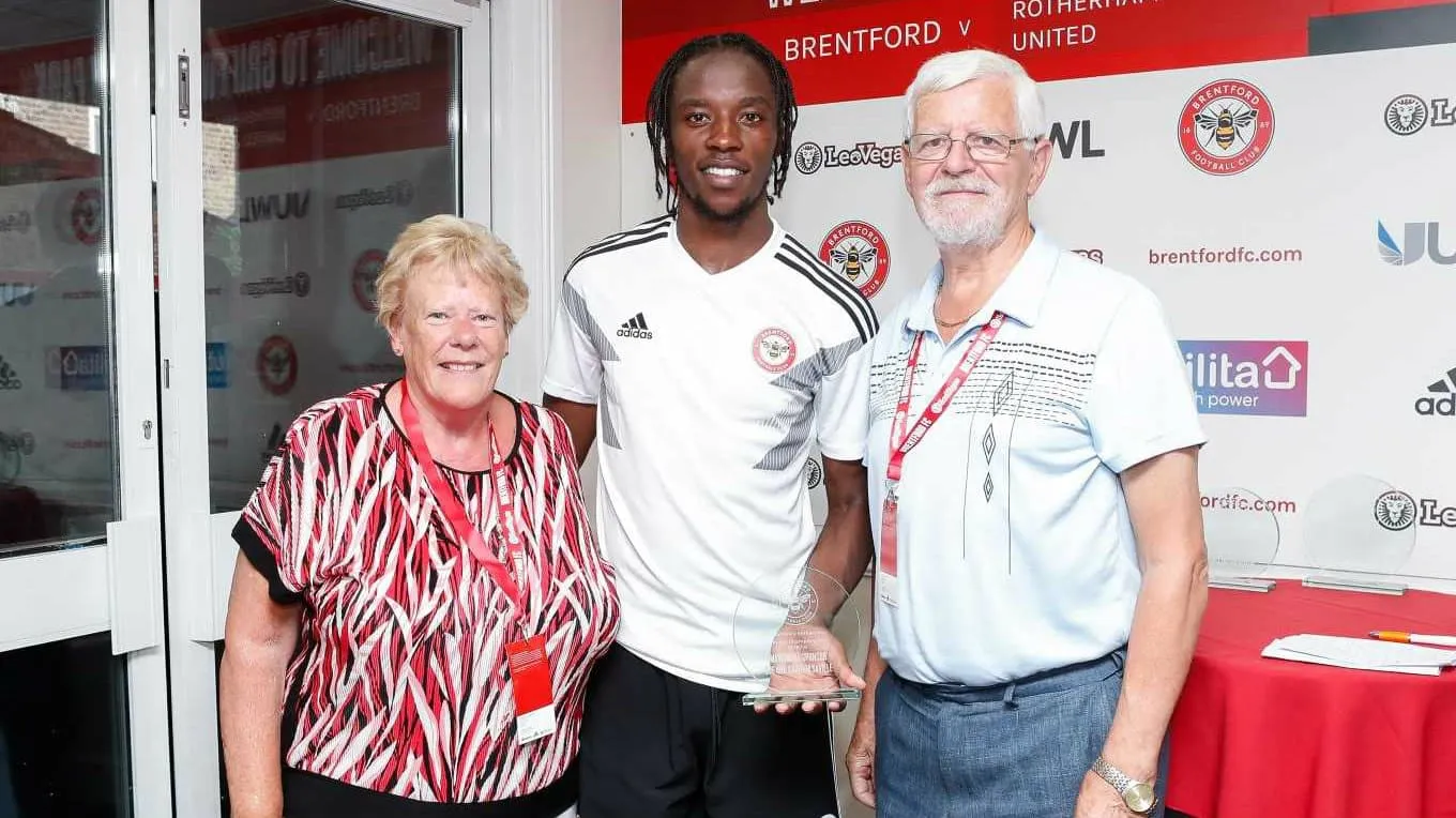 &ldquo;Brentford at&eacute; a morte&rdquo;: um jeito macabro de anunciar a parceria do clube com uma funer&aacute;ria