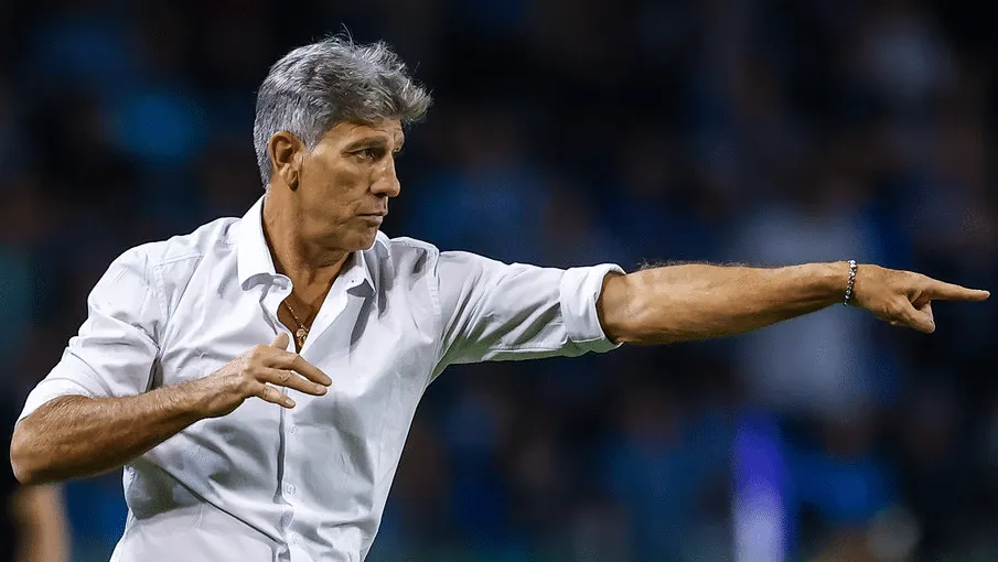 Colocou o cargo &agrave; disposi&ccedil;&atilde;o? Renato revela conversa com dire&ccedil;&atilde;o do Gr&ecirc;mio ap&oacute;s derrota no Gre-Nal
