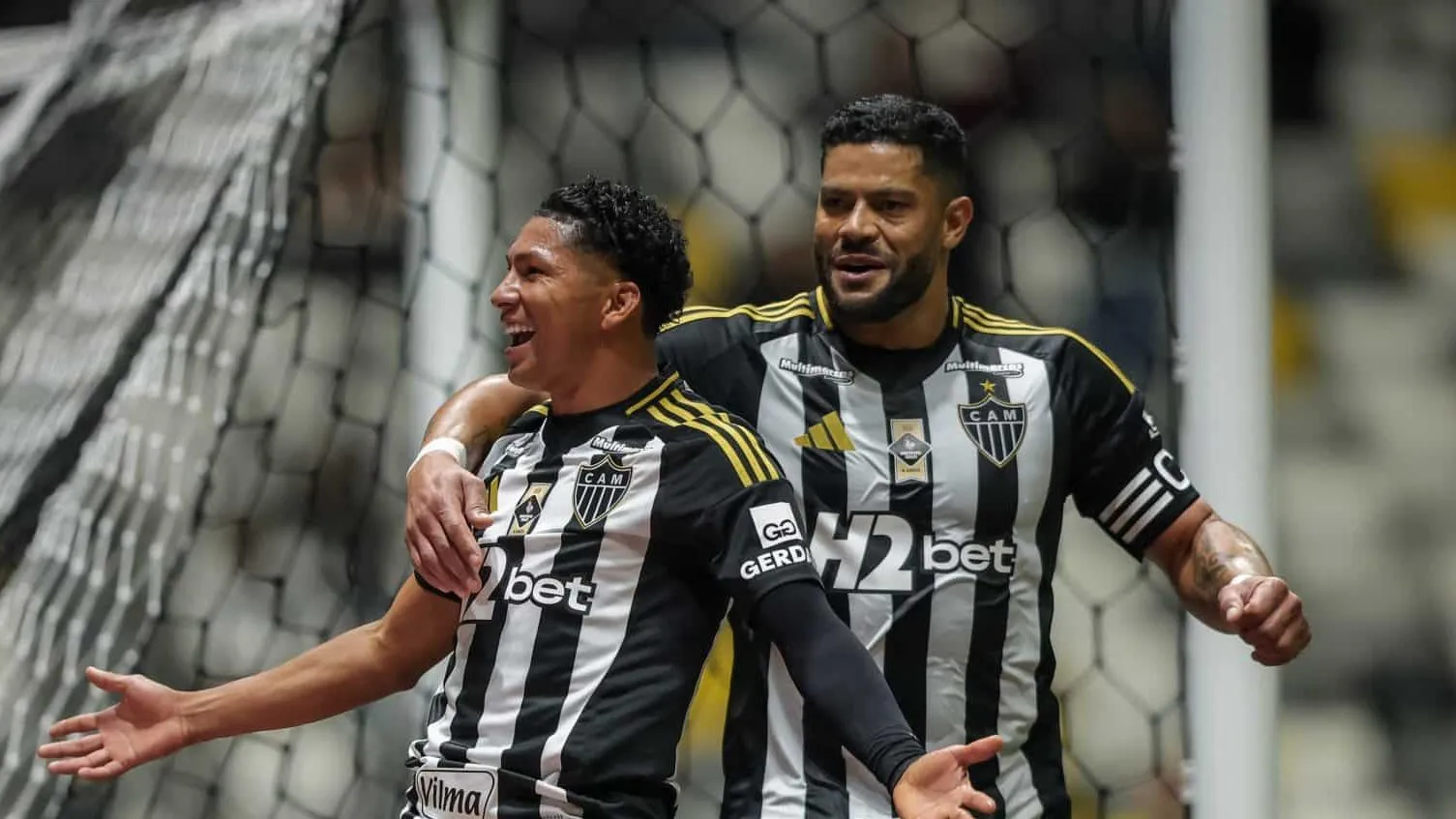 Atl&eacute;tico leva Inter ao Z4: Mundial breca a fase boa de um e d&aacute; luz no fim do t&uacute;nel ao outro