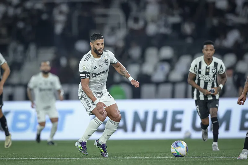 Hulk em a&ccedil;&atilde;o pelo Atl&eacute;tico no Nilton Santos