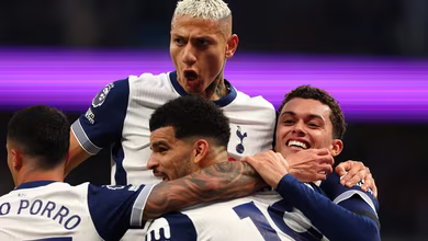Richarlison ajuda o Tottenham, mas sofre les&atilde;o e aumenta calv&aacute;rio na temporada