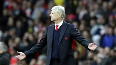 Wenger apoia o VAR e lembra que o Arsenal poderia vencer a Champions de 2006 com o recurso
