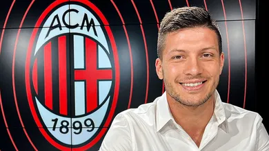 O Milan rodou e rodou por um centroavante, mas Jovic era o que tinha para hoje
