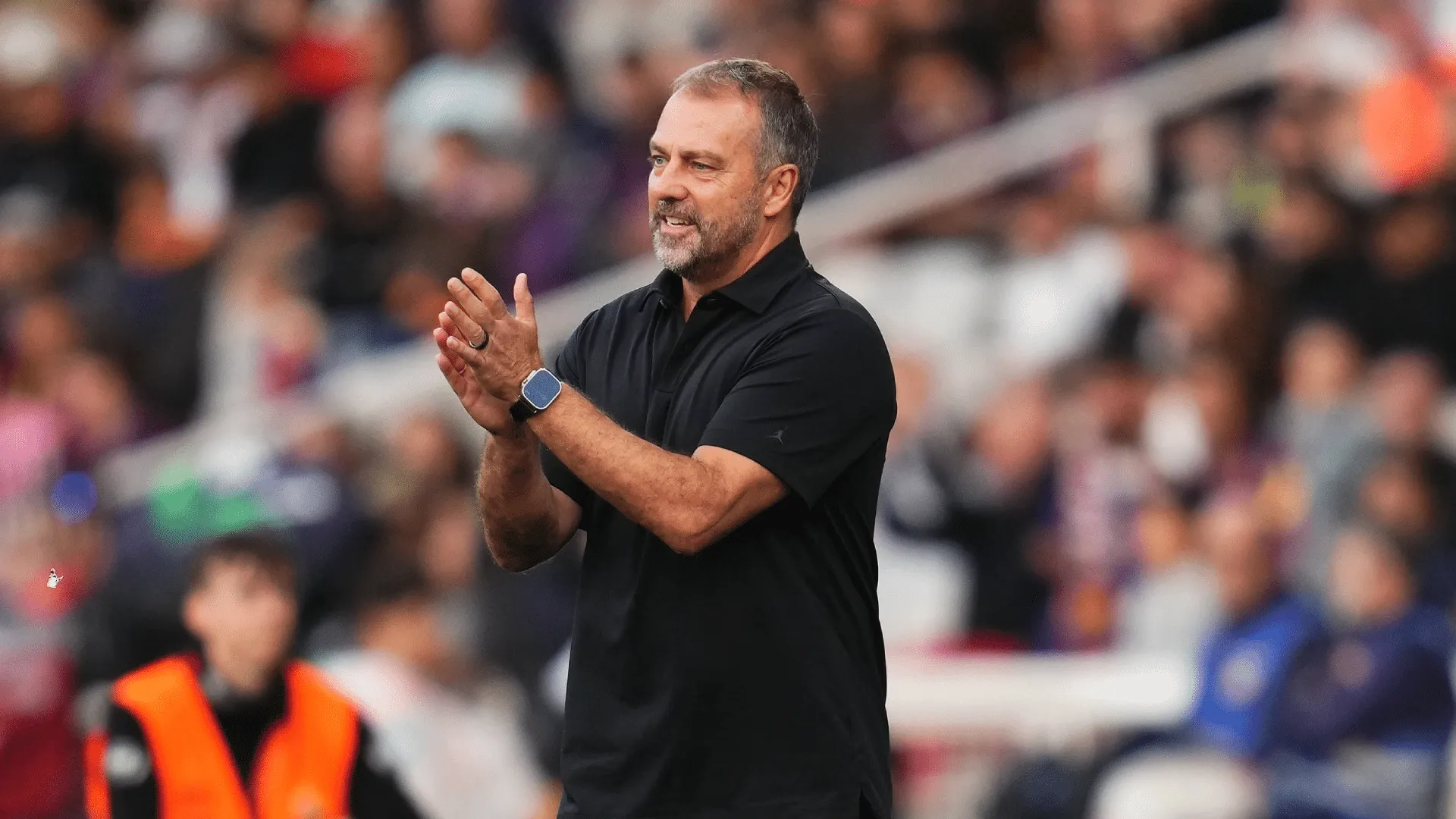 Hansi Flick, t&eacute;cnico do Barcelona, durante jogo de LaLiga