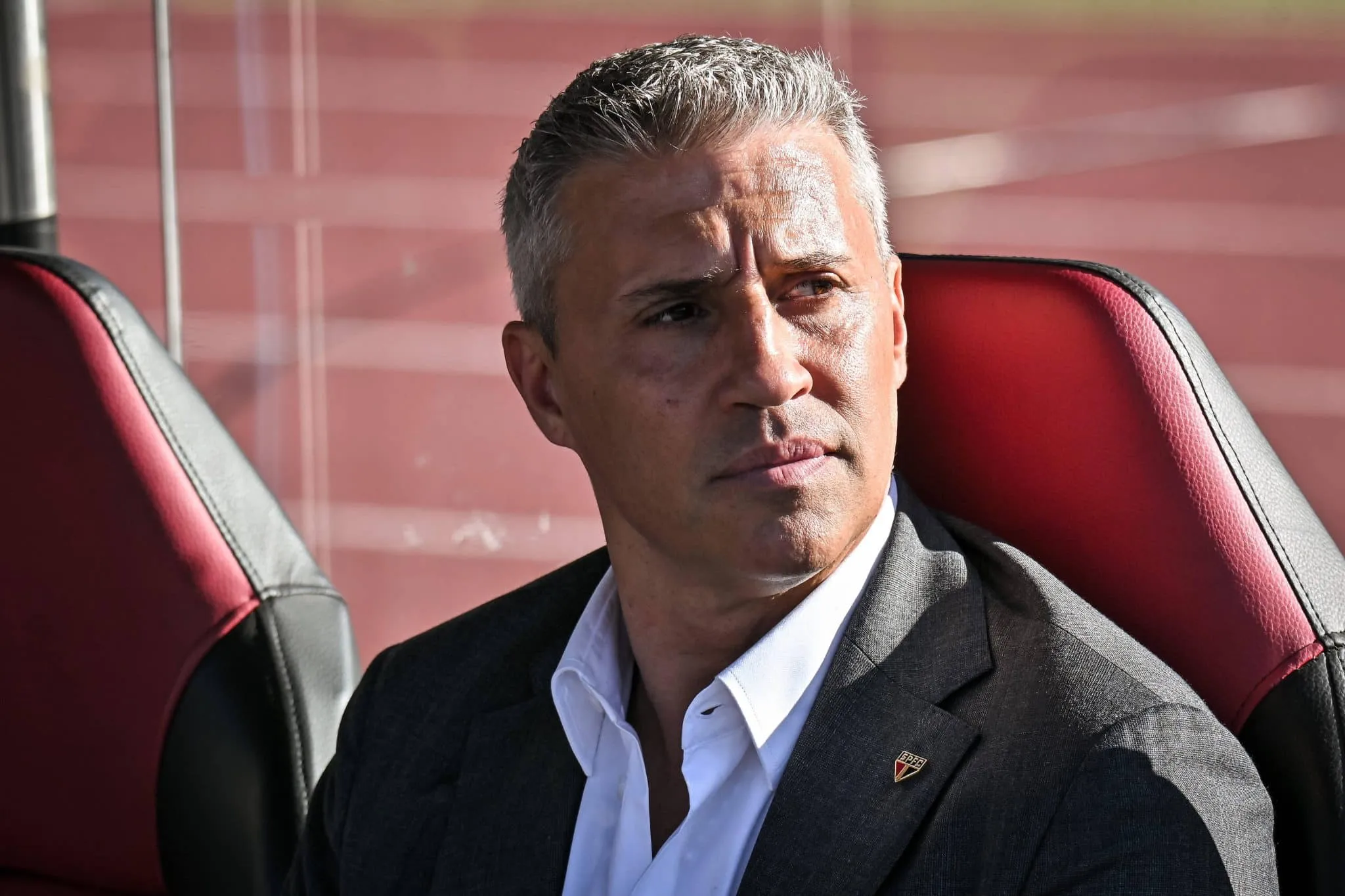 Crespo abre m&atilde;o de dupla campe&atilde; e resgata jogador para mudar hierarquia no meio do S&atilde;o Paulo