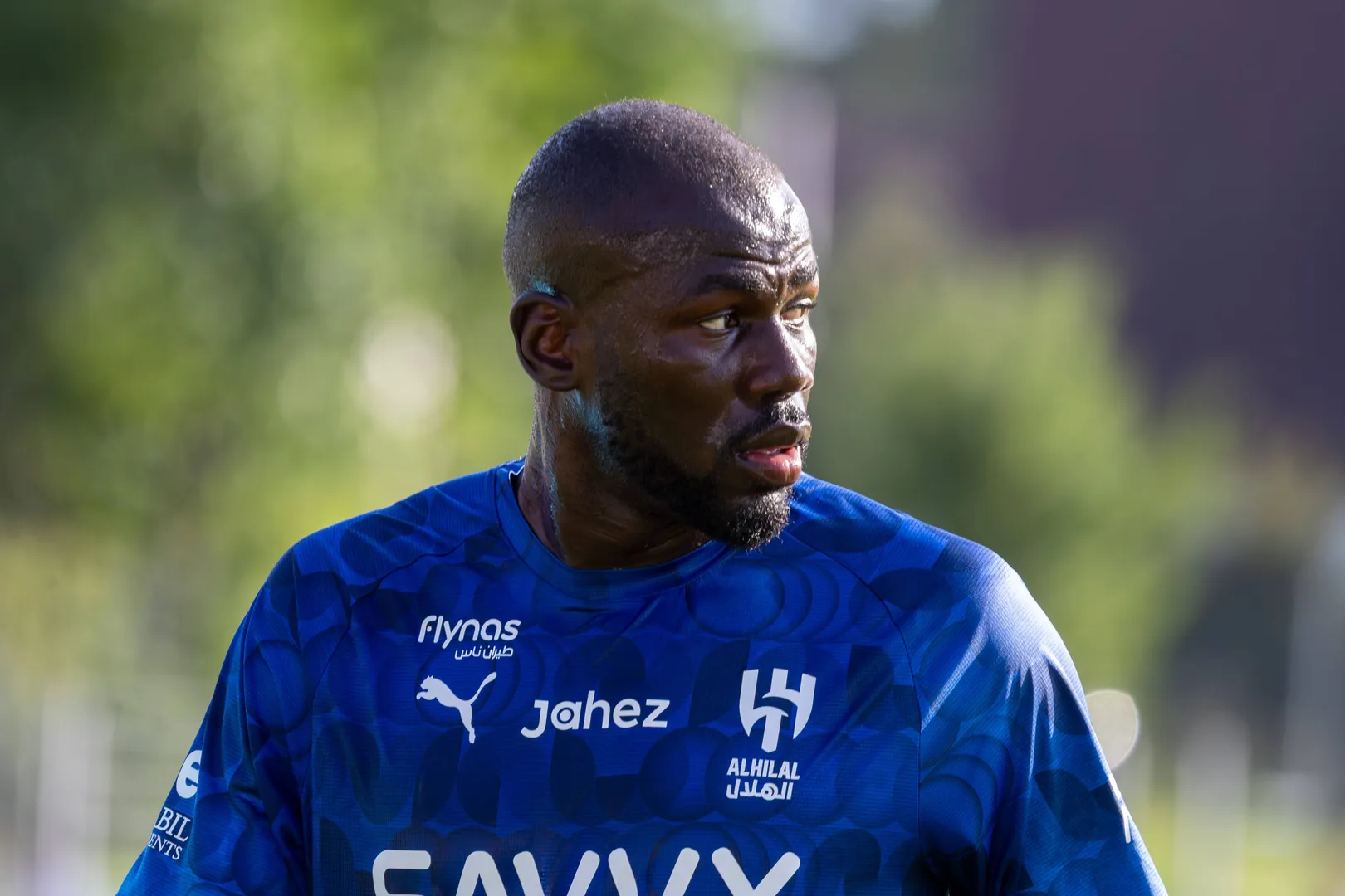 Al-Hilal SFC gegen Waldhof Mannheim; internationales Testspiel in Balingen***Kalidou Koulibaly beim Warm-Up *** Al Hilal