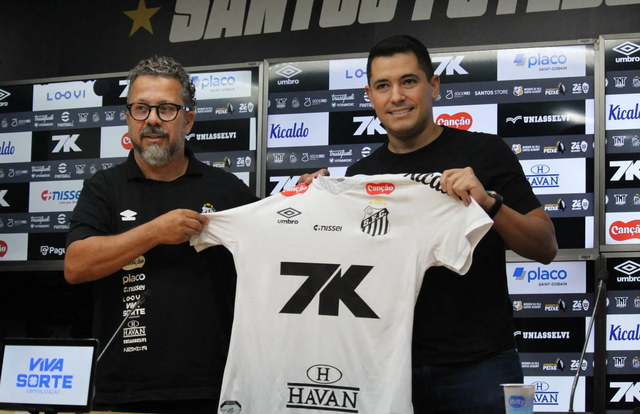 Cl&eacute;ber Xavier e Pedro Martins na apresenta&ccedil;&atilde;o