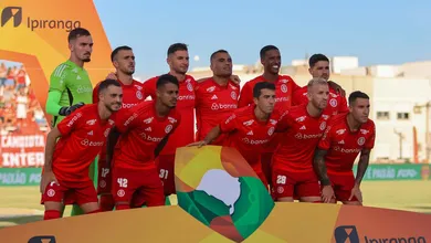 Coudet usa Gauch&atilde;o para observar pe&ccedil;as do Internacional, e o campo mostra a insufici&ecirc;ncia de algumas delas
