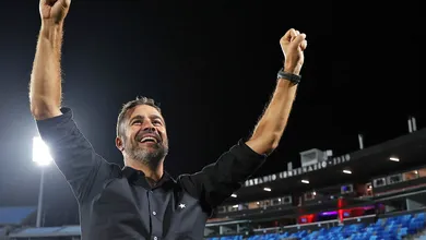 &lsquo;Vale a pena&rsquo;: Artur Jorge se emociona com final pelo Botafogo e reflete sobre sa&iacute;da da Europa