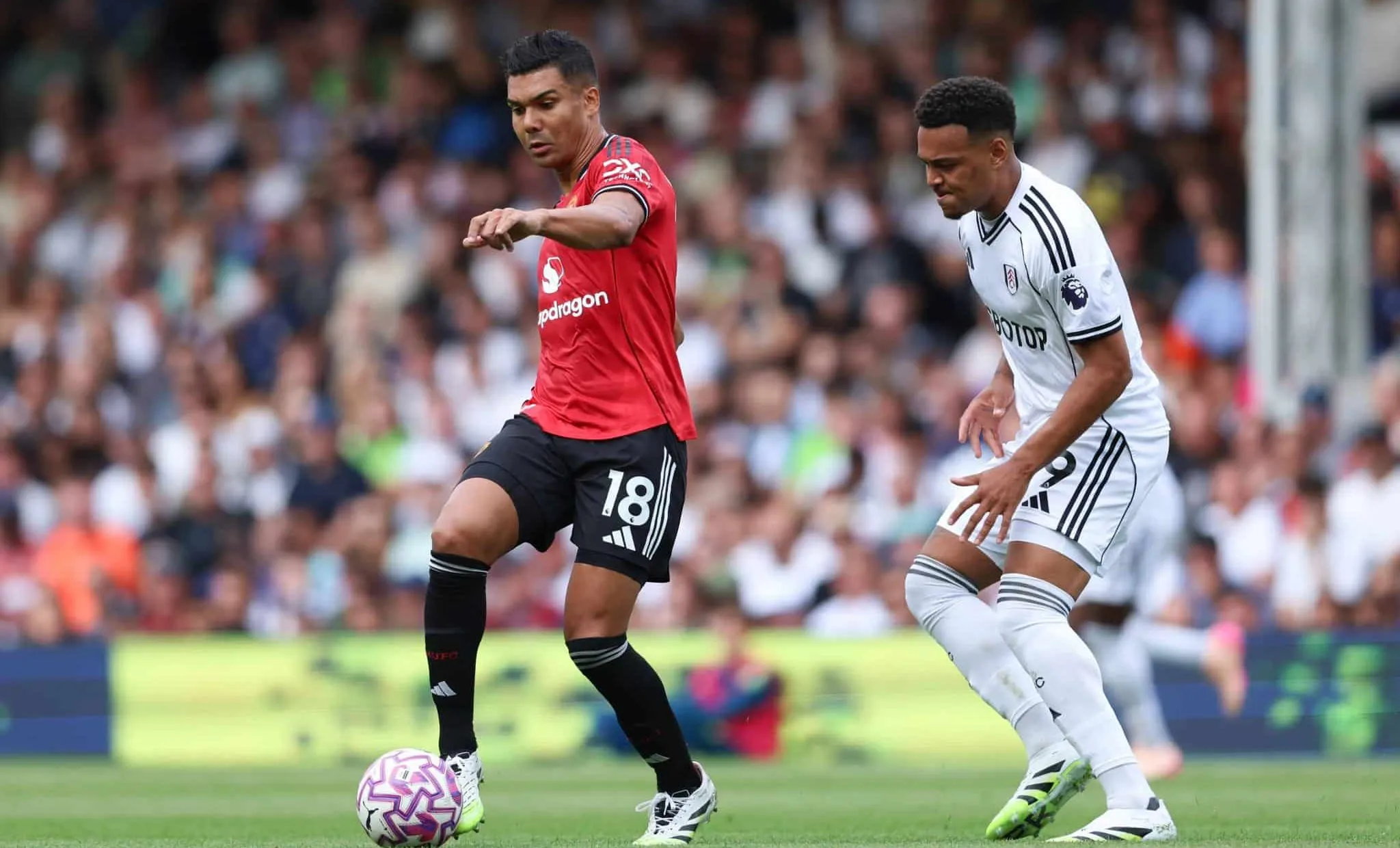 Manchester United &eacute; &lsquo;salvo&rsquo; por Muniz e empata com Fulham em jogo que escancara time previs&iacute;vel