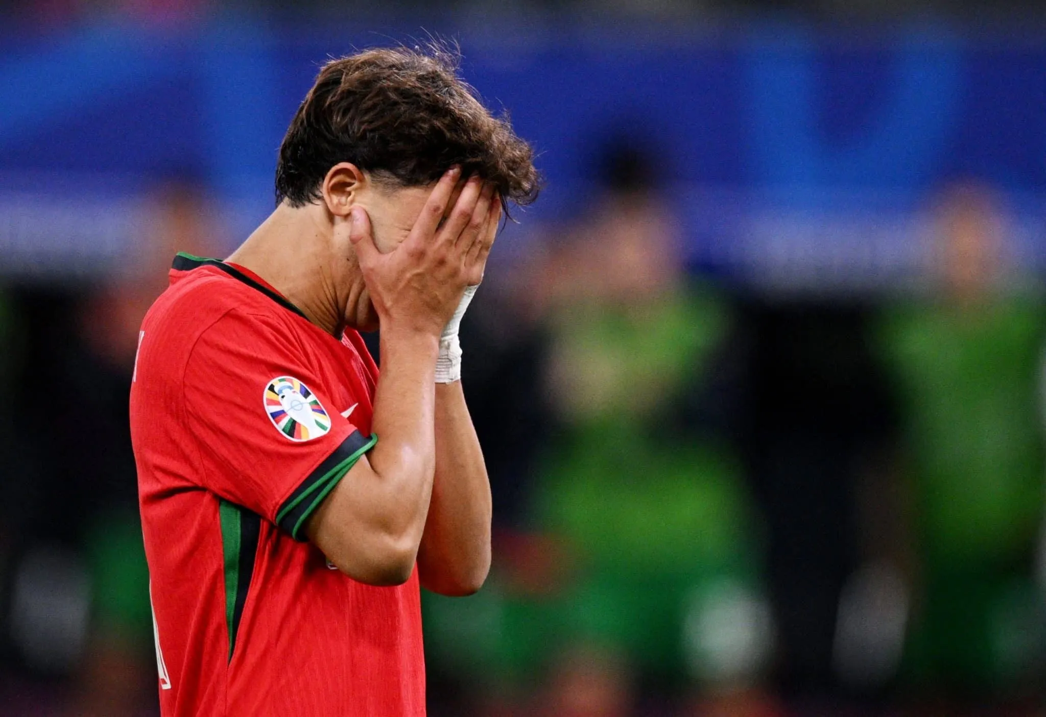 Muitas possibilidades, nenhuma certeza: o calv&aacute;rio de Jo&atilde;o F&eacute;lix ap&oacute;s fracasso na Eurocopa