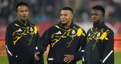 &lsquo;Ele &eacute; o melhor, de classe mundial&rsquo;: T&eacute;cnico do Barcelona exalta estrela do Real Madrid