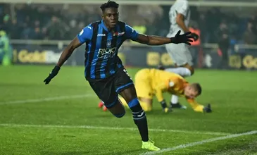 Rolou at&eacute; grito de &ldquo;ol&eacute;&rdquo;: A Atalanta eliminou a Juventus de forma incontest&aacute;vel na Copa da It&aacute;lia