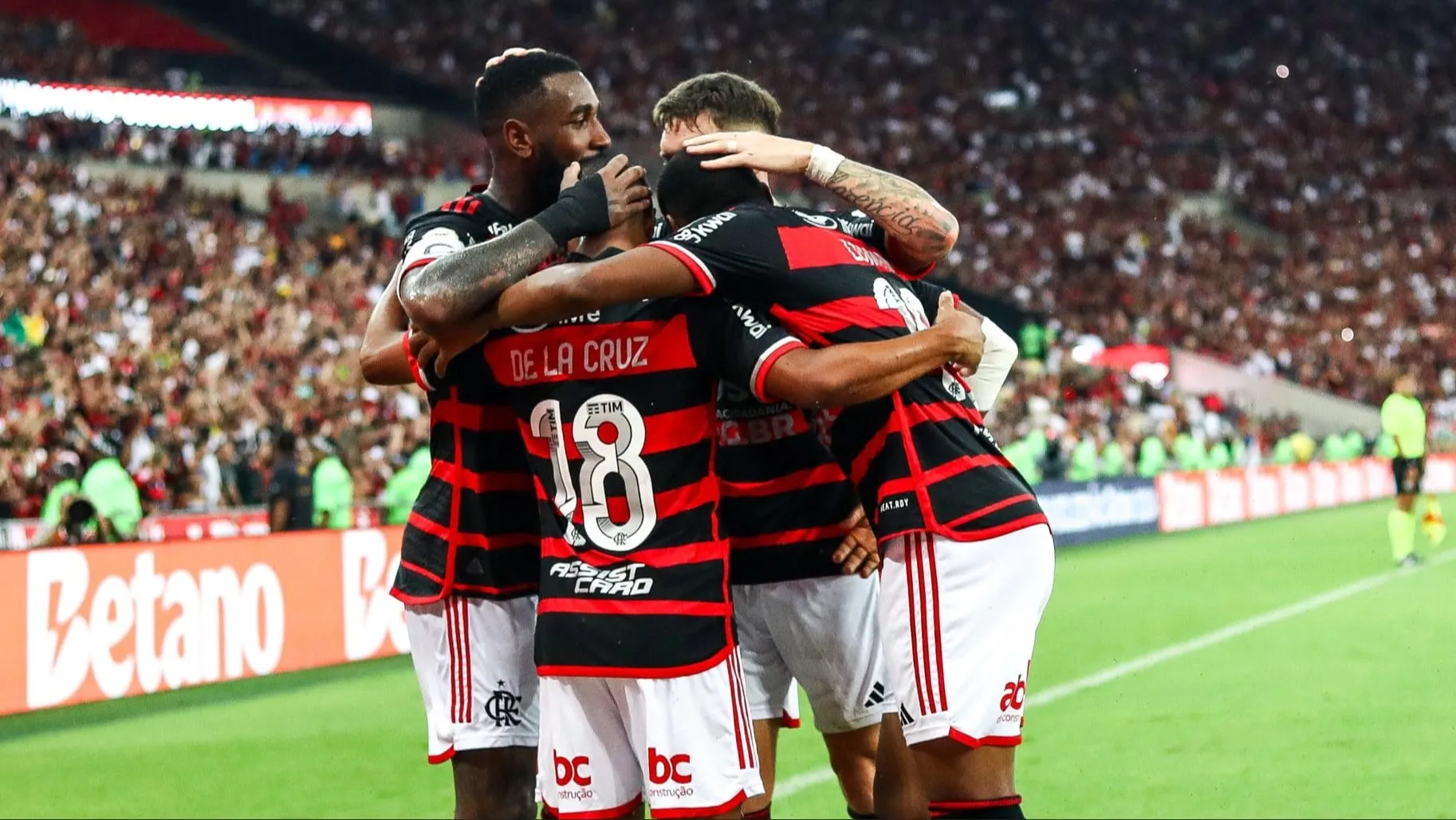 O Flamengo n&atilde;o poderia ter escolhido um momento mais oportuno para vencer e convencer