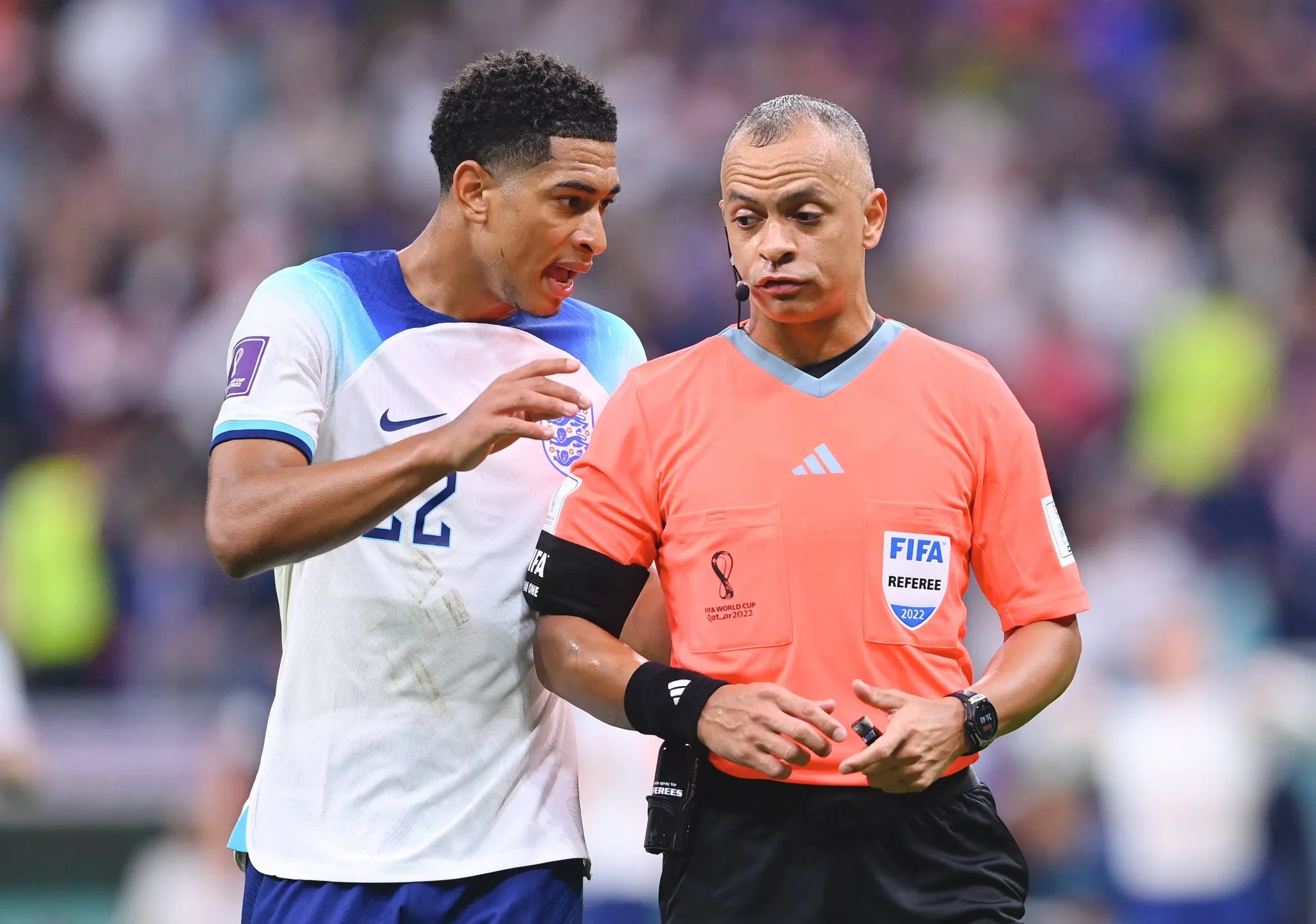 Jude Bellingham e Wilton Pereira Sampaio durante Copa do Mundo de 2022 (Foto: IMAGO / Ulmer/Teamfoto)