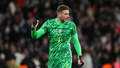 Goleiro da Sele&ccedil;&atilde;o Brasileira, Bento est&aacute; cada vez mais pr&oacute;ximo de jogar na Europa