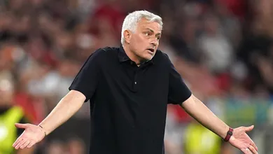 Mourinho segue colecionando puni&ccedil;&otilde;es, agora por criticar &ldquo;pior &aacute;rbitro que eu j&aacute; vi&rdquo;