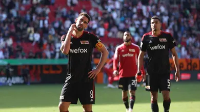 Augsburg surpreende Union Berlim, que volta a correr risco de perder a vaga na Champions