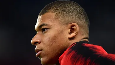 Mbapp&eacute; sobre o que o PSG pagou por ele: &ldquo;&Eacute; indecente, mas o mercado do futebol &eacute; assim&rdquo;