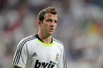 Van der Vaart: &lsquo;Ele &eacute; muito bom e, se continuar assim, vai para o Real Madrid&rsquo;