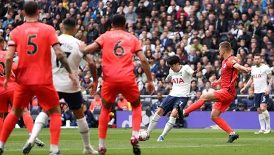 O clima ferveu em Londres: Tottenham sobreviveu para superar o Brighton, que pressionou e saiu na bronca com a arbitragem