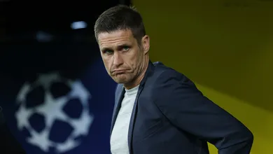 N&atilde;o conseguimos competir em algumas &aacute;reas de transfer&ecirc;ncias e sal&aacute;rios, diz diretor do Dortmund