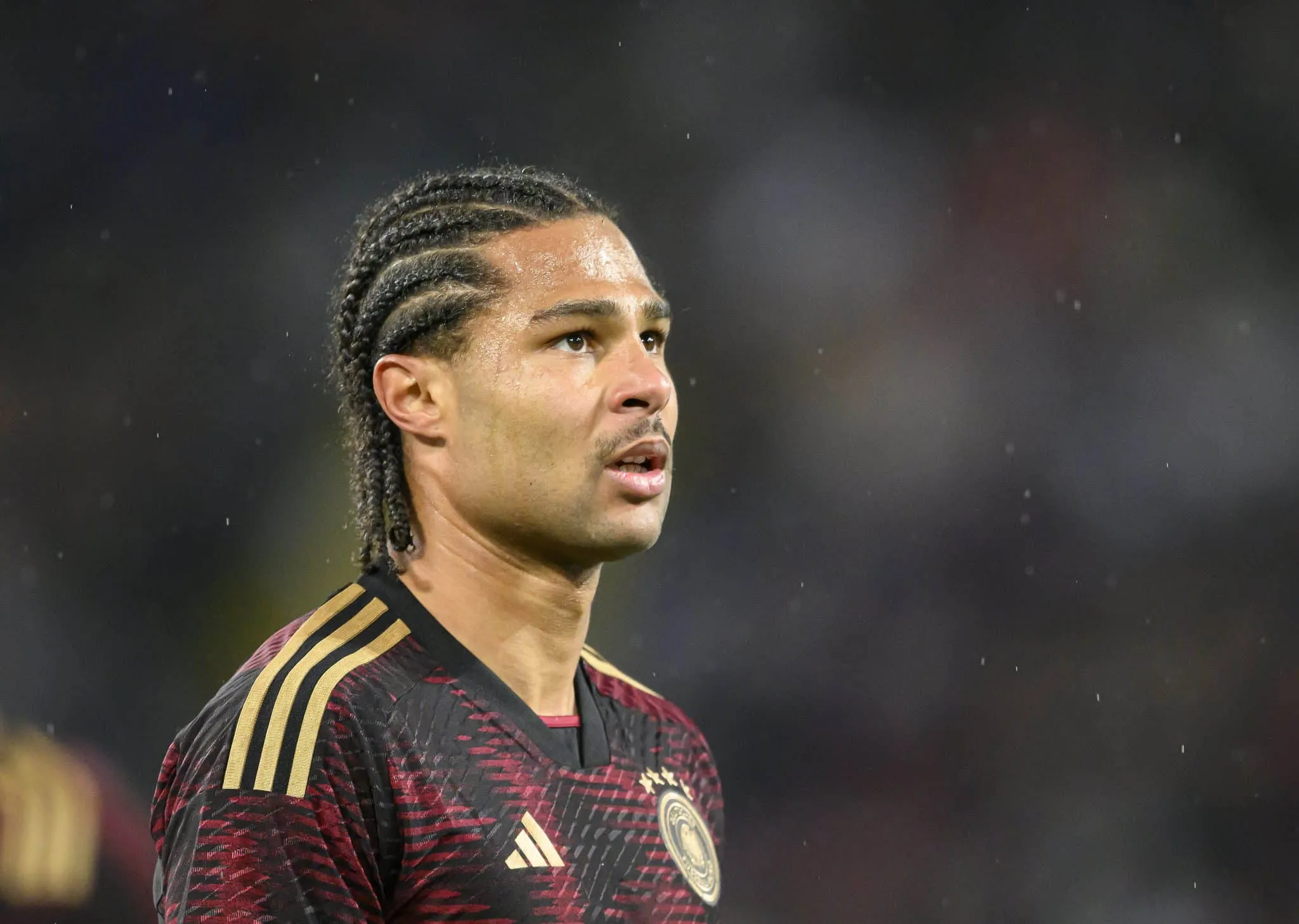Dor de cabe&ccedil;a &agrave; vista: les&atilde;o de Gnabry preocupa Alemanha antes da Eurocopa