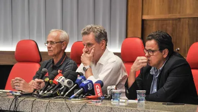 Reuni&atilde;o com prefeitura e negocia&ccedil;&atilde;o com Caixa: Flamengo d&aacute; passos por est&aacute;dio pr&oacute;prio