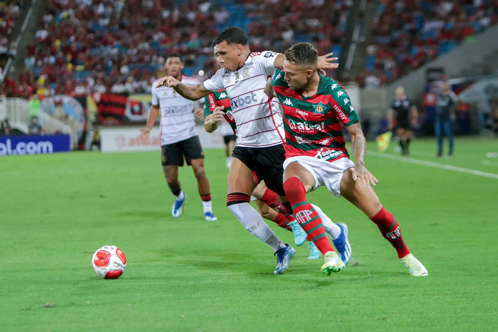 Flamengo e Portuguesa-RJ empatam sem gols em candidato a pior jogo de janeiro