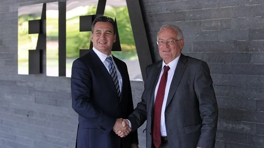 Fifa investigar&aacute; escolhas das sedes da Copa do Mundo