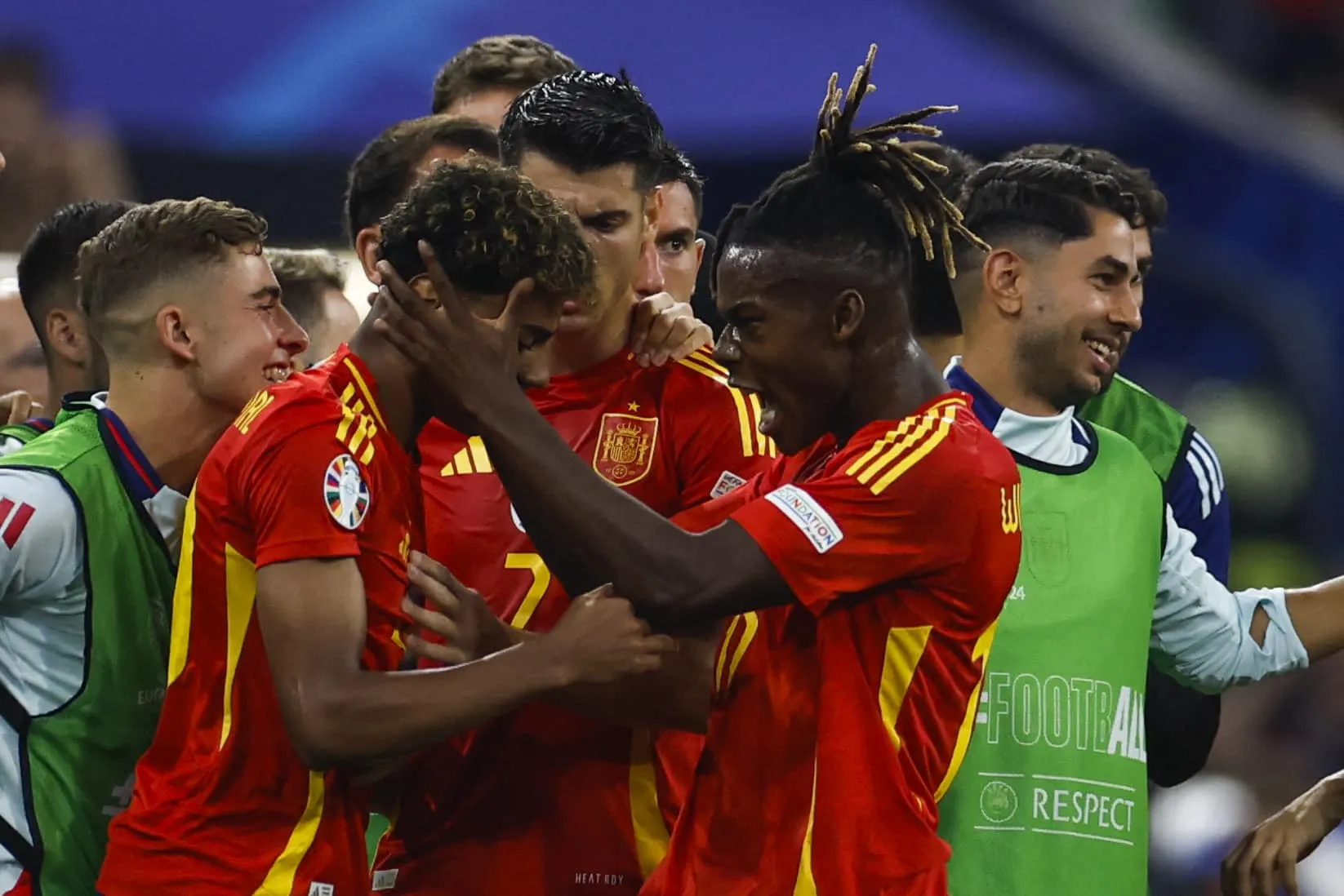 Espanha &lsquo;africana&rsquo; consagra o drible e busca o in&eacute;dito tetra europeu