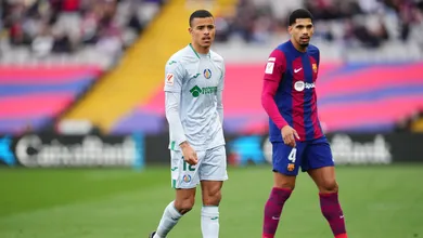 Al&eacute;m de holand&ecirc;s, Barcelona estuda contrata&ccedil;&atilde;o pol&ecirc;mica para a janela de janeiro