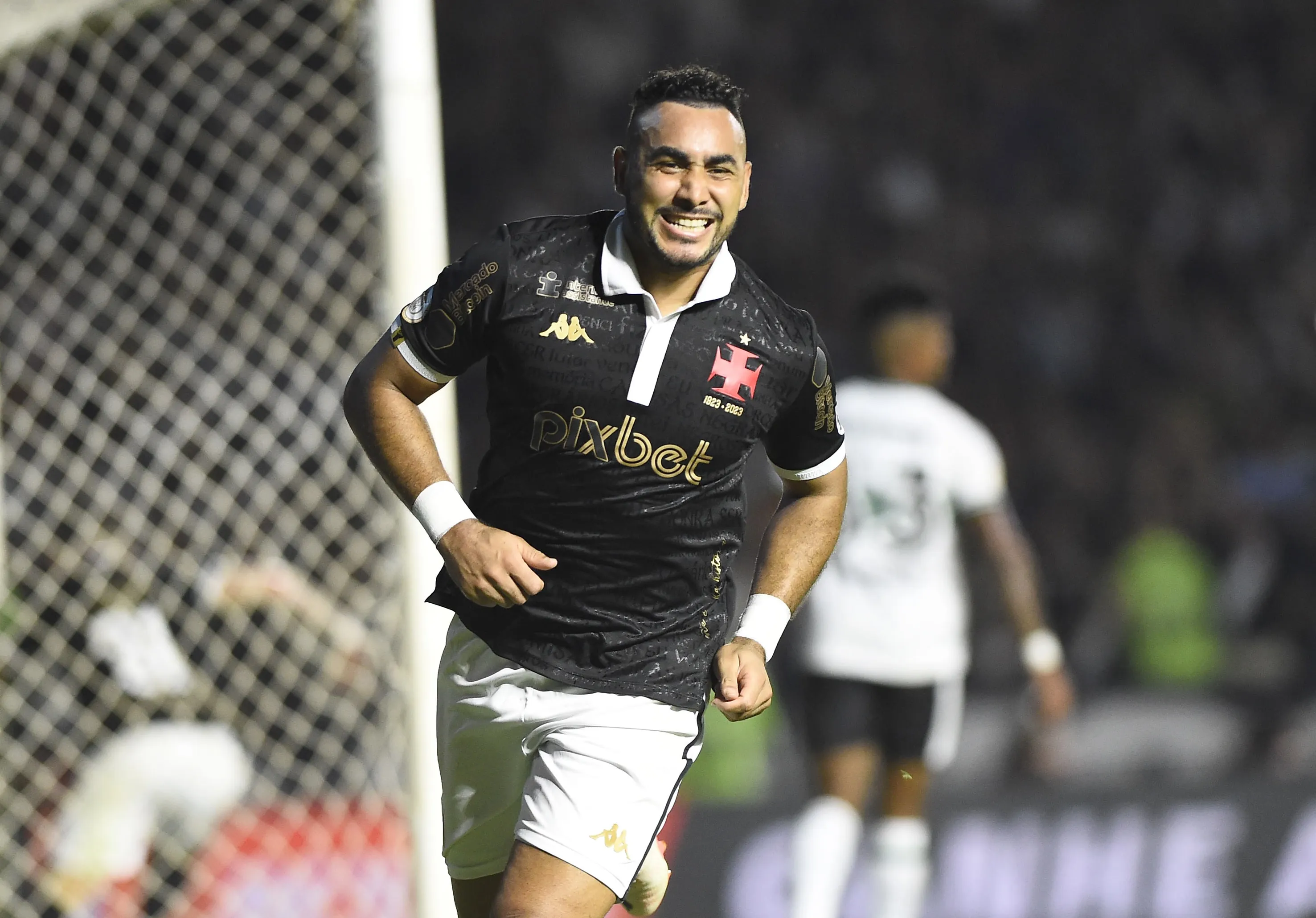 Janela do segundo semestre salvou o meio campo do Vasco em 2023