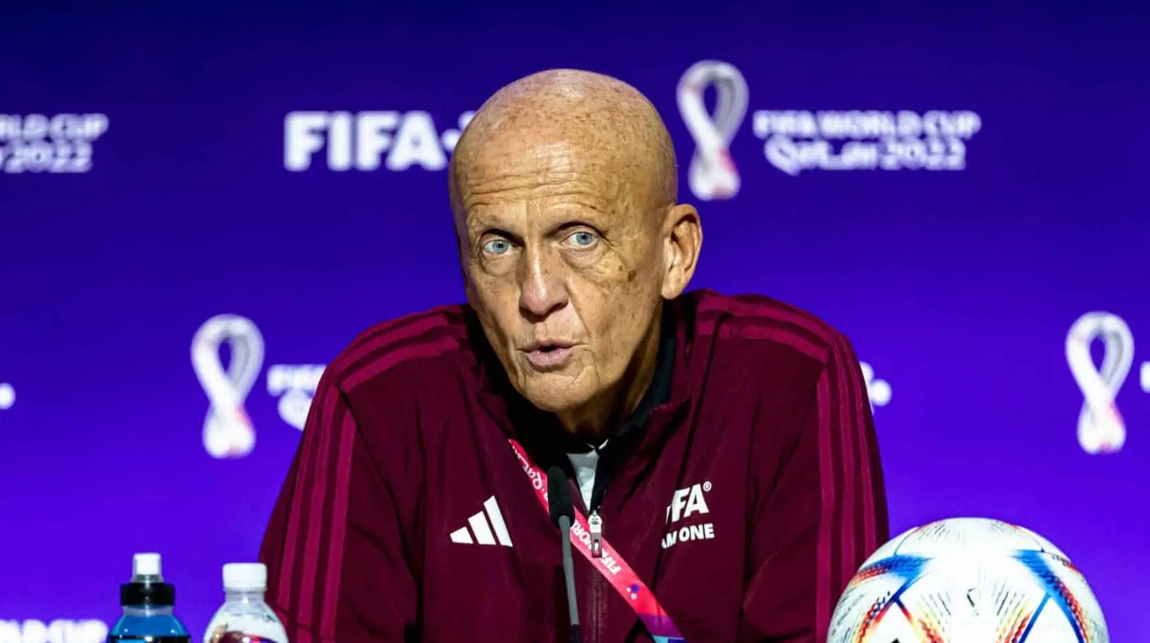 Chefe de arbitragem da Fifa prop&otilde;e mudan&ccedil;a dr&aacute;stica na regra dos p&ecirc;naltis