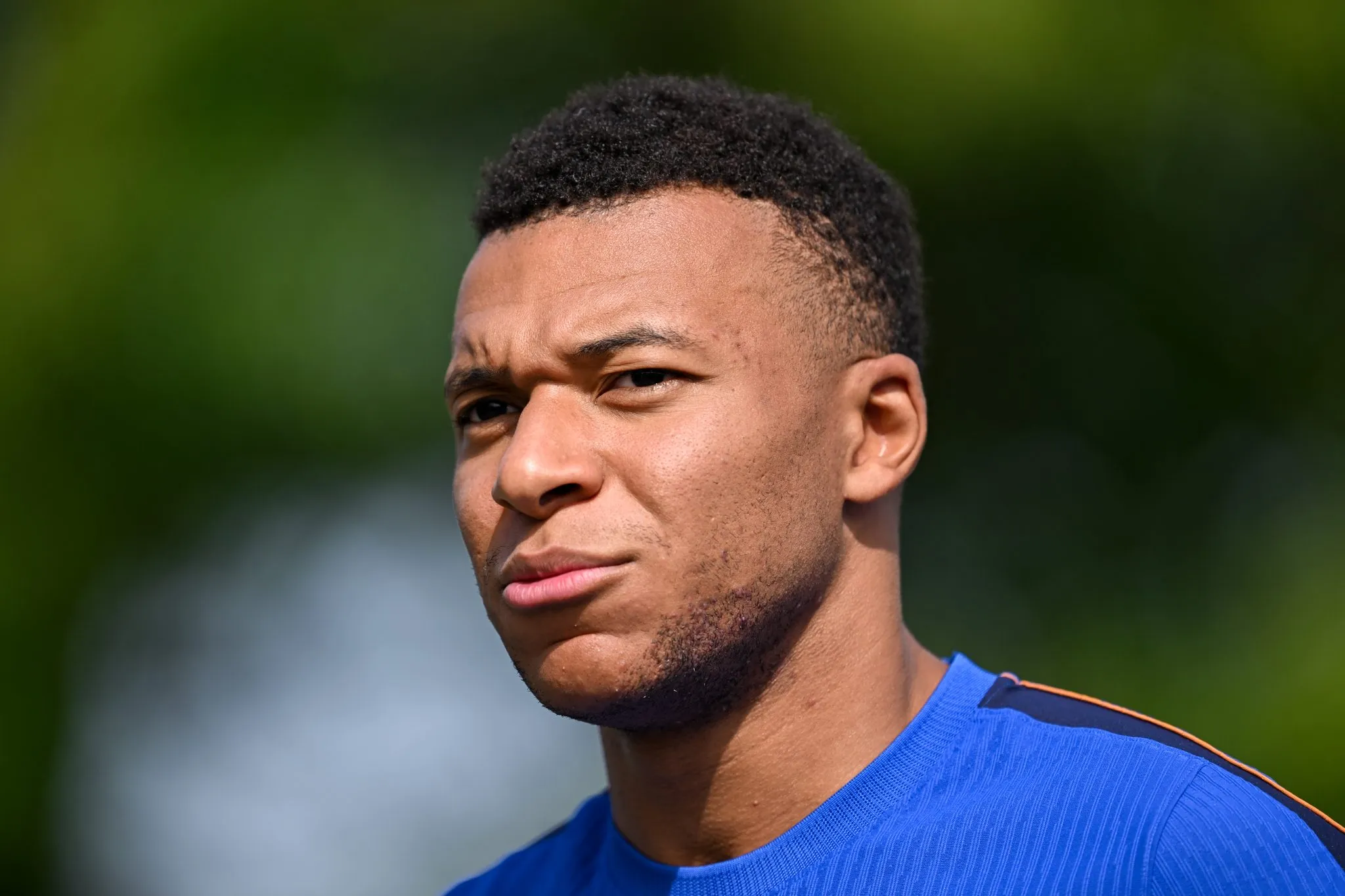 Mbapp&eacute; em treino da sele&ccedil;&atilde;o francesa