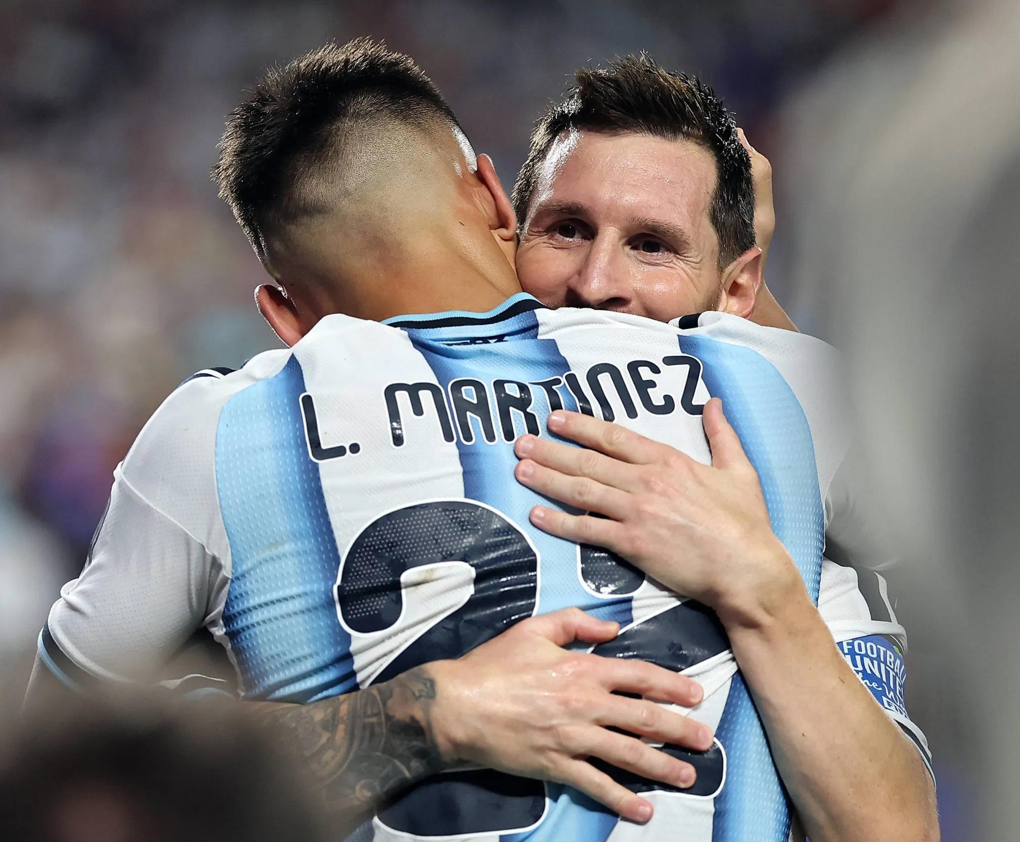 Messi e Lautaro Martinez