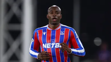 Ex-Arsenal recomenda camisa 9 alternativo para resolver problema do Manchester United