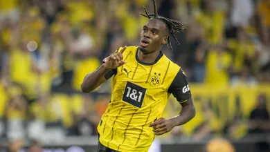 Quem &eacute; o talento esquecido por Chelsea e City que brilhou pelo Borussia Dortmund na estreia da Bundesliga