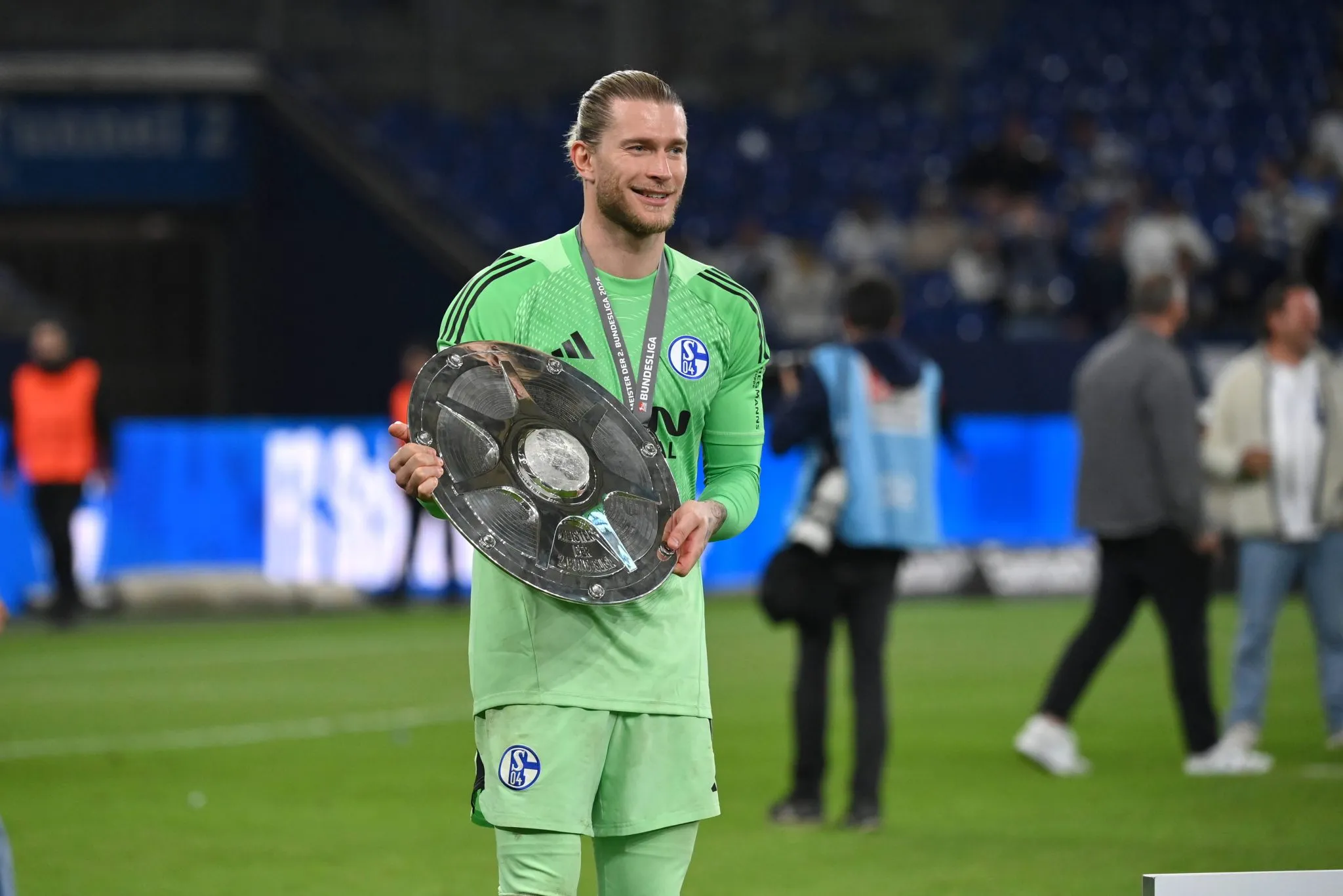 Loris Karius foi campe&atilde;o da Bundesliga 2 com o Schalke 04 na temporada 2025/26 (Foto: IMAGO / Team 2)