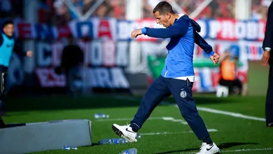 San Lorenzo: t&eacute;cnico pede demiss&atilde;o ap&oacute;s desobedi&ecirc;ncia de jogadores