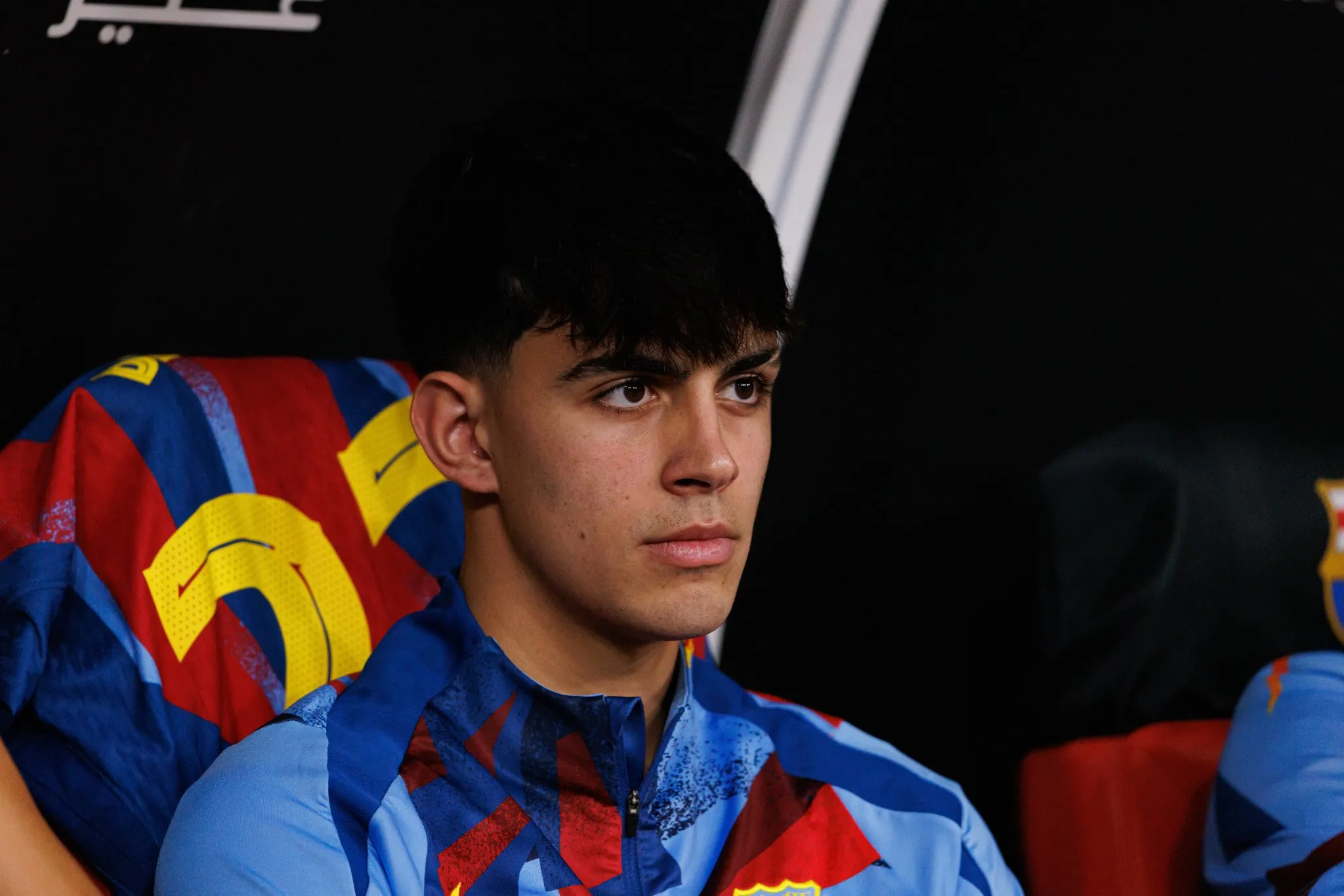 Como o Barcelona tenta equilibrar crise interna para evitar sa&iacute;da de &lsquo;novo Busquets&rsquo;