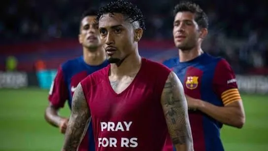 Barcelona vence Real Sociedad e Raphinha presta seu apoio ao Rio Grande do Sul